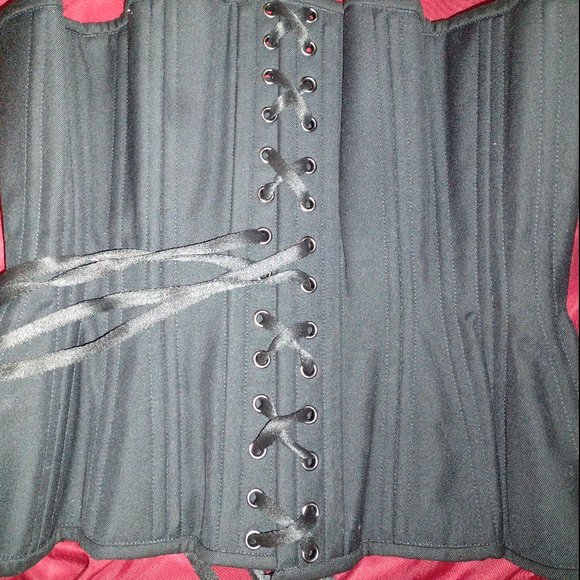 Timeless Trends Corset - Picture 4 of 4